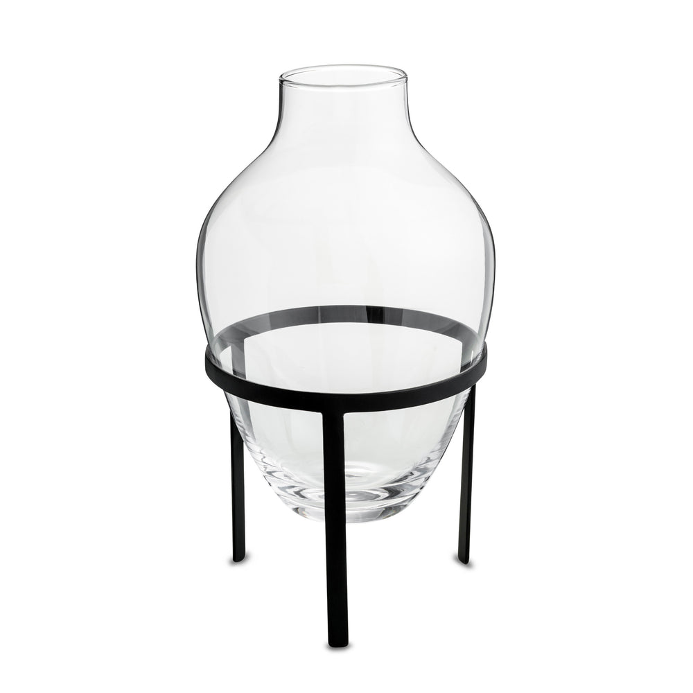 nordstjerne glass vase with black stand