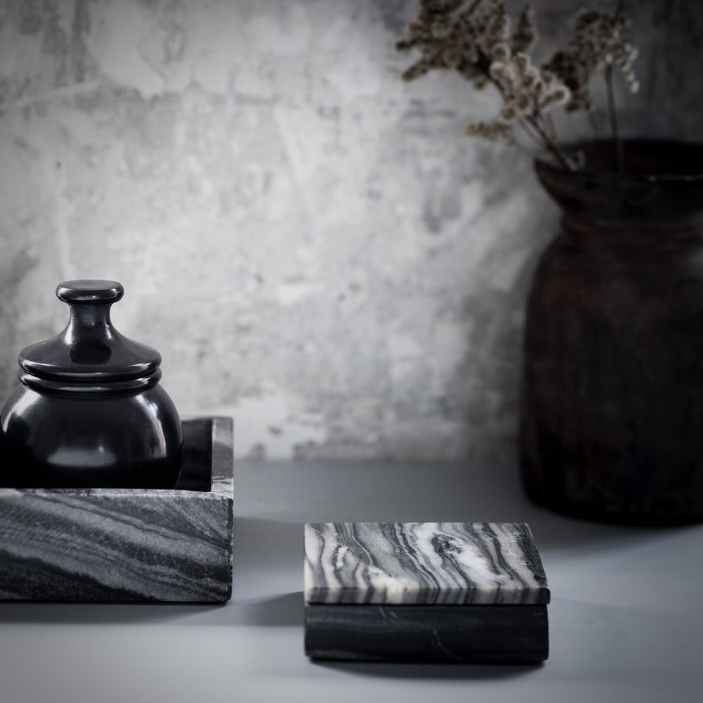 
                  
                    marblelous box small, grey
                  
                