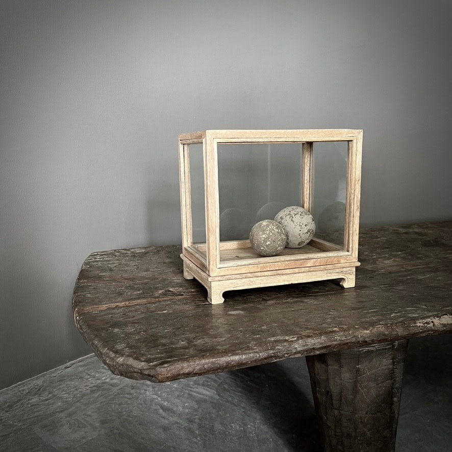 
                  
                    Embellish display
                  
                