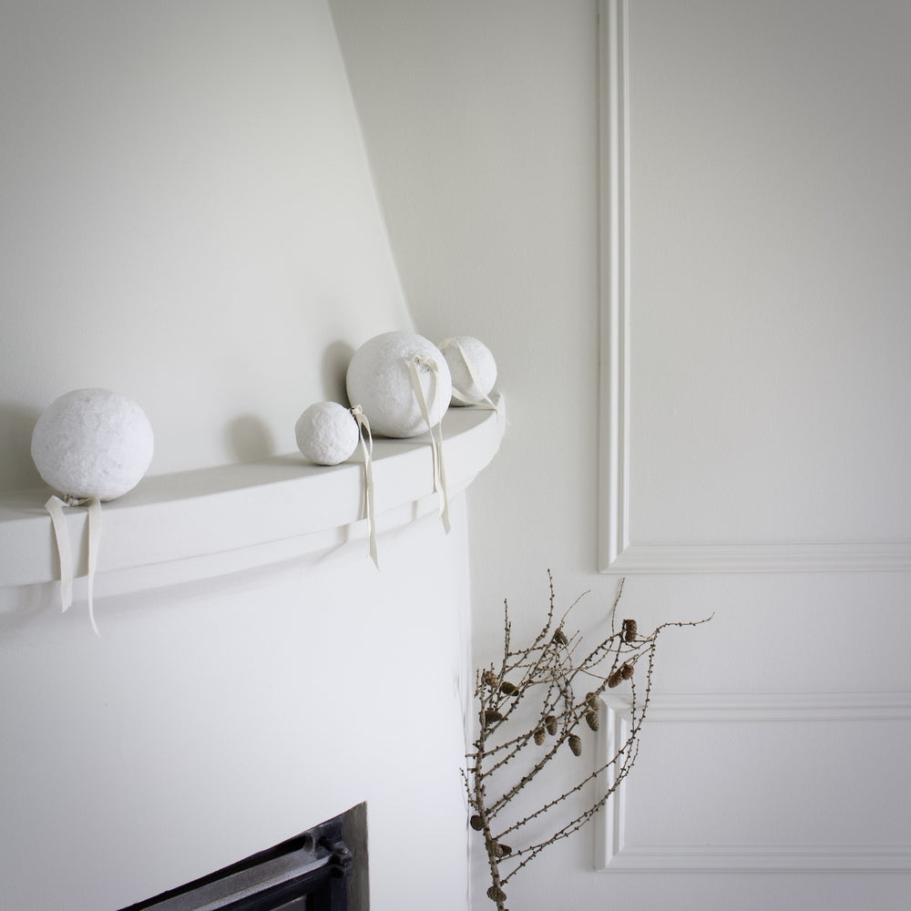 
                  
                    SUSTAIN papier maché, small white
                  
                