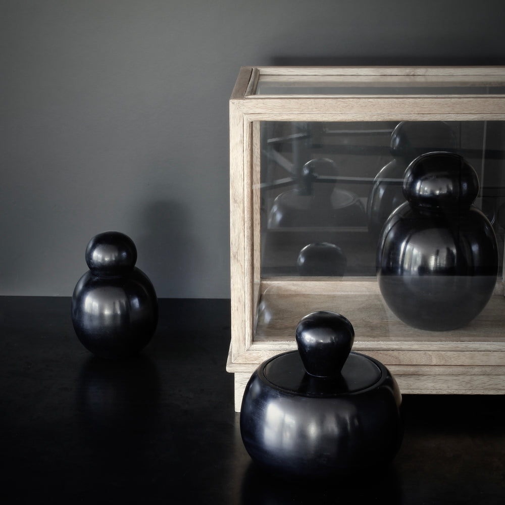
                  
                    marblelous jar, black
                  
                